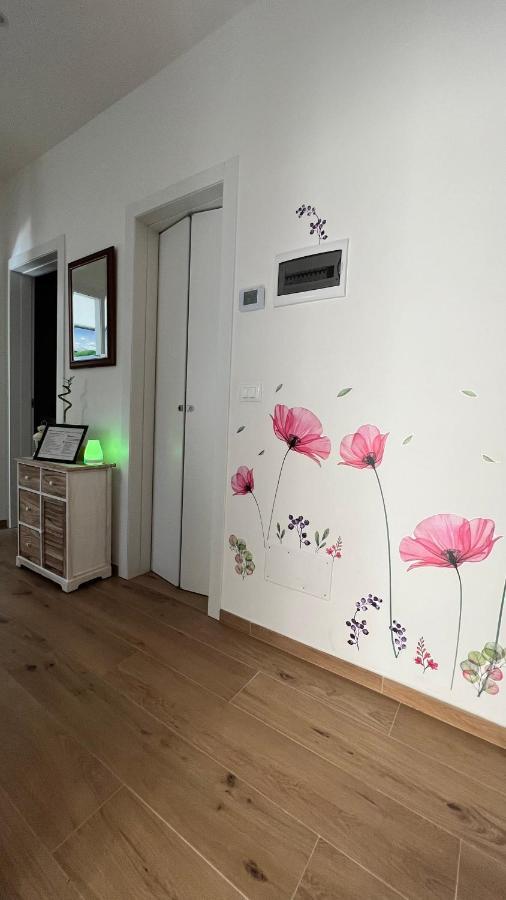 Апартаменты La Casa Fiorita Болонья Экстерьер фото